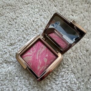 Hourglass Ambient Lighting Blush - Luminous Flush